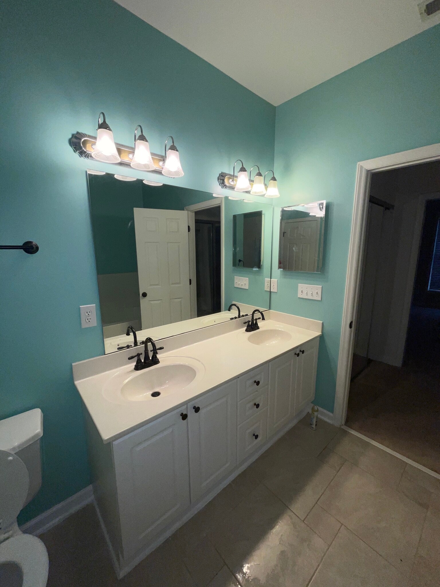 Master bath - 7602 Astoria Place