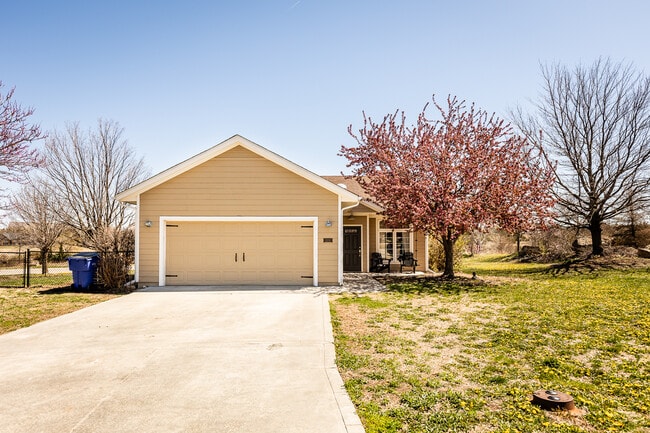 Building Photo - 2202 Cinder Ct