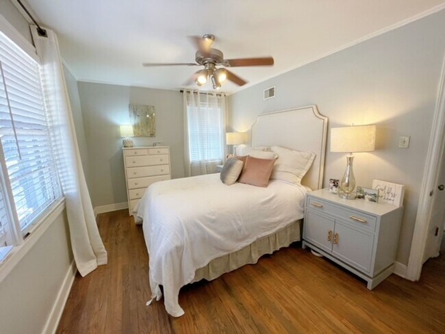 Building Photo - 3BD/2BA Home Located in Colonial Acres