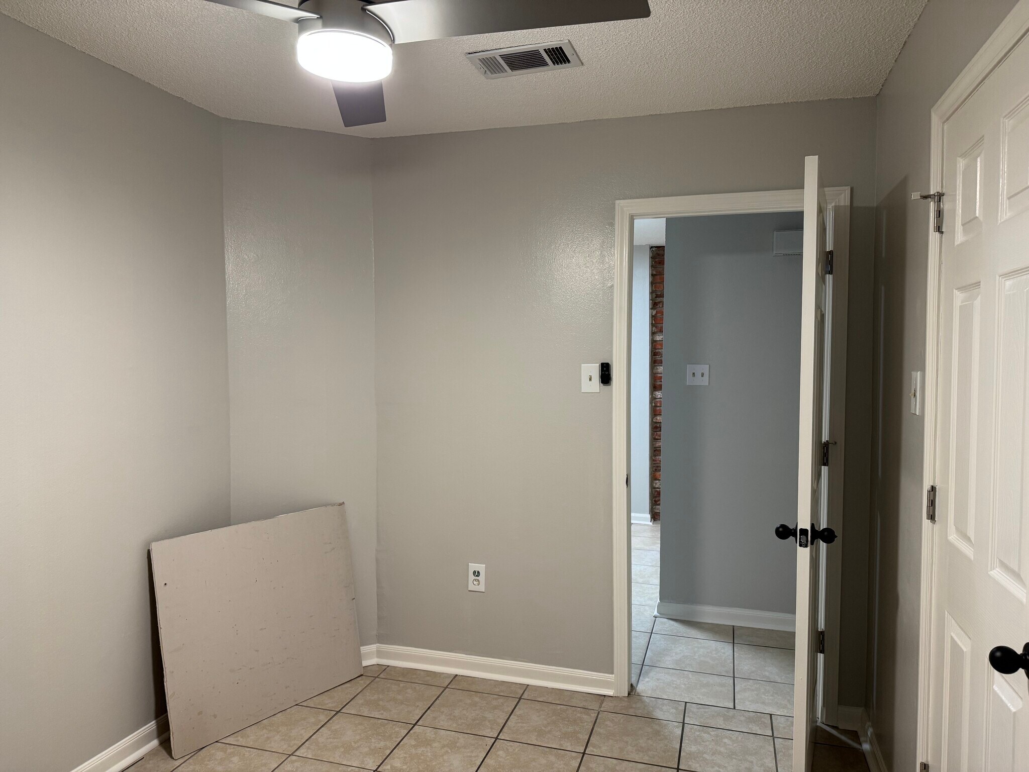 Building Photo - 22315 Brownie St