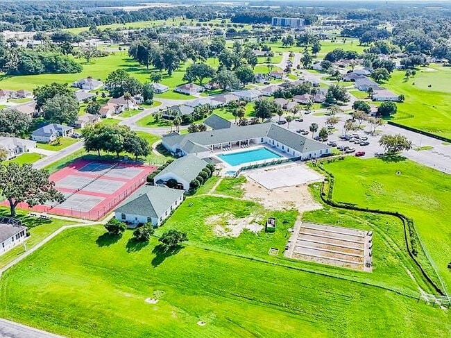 Building Photo - 5520 NW 26th Ln