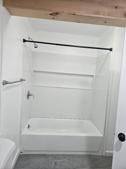 Building Photo - 43 4th Ave