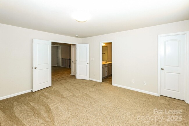 Building Photo - 7442 Sienna Heights Pl