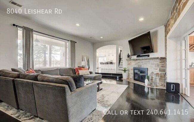 Building Photo - 8040 Leishear Rd