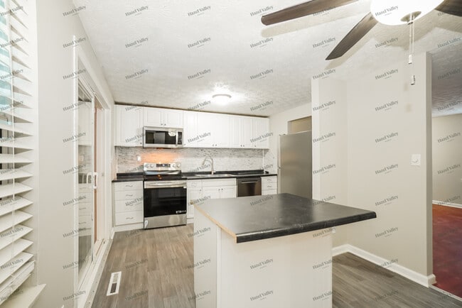 Building Photo - 2629 Ipswick Cir