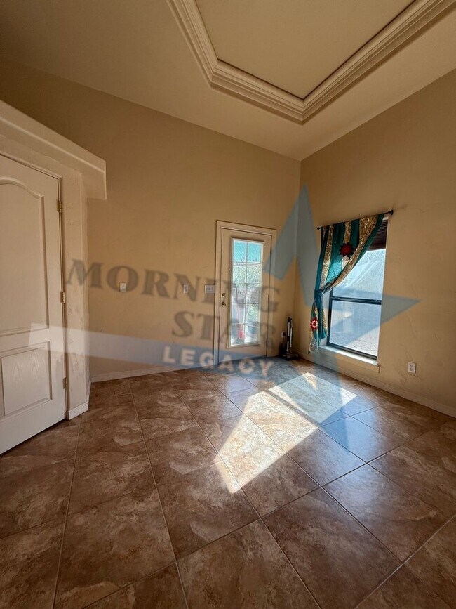 Building Photo - 3 Bedroom Energy-Efficient Home with Expansive Yard & Workshop!