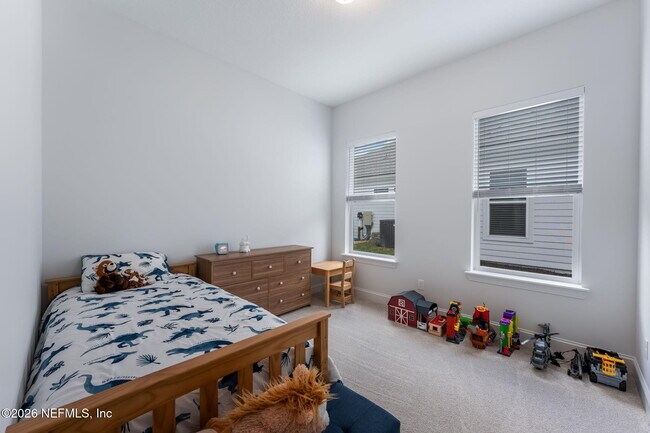 Building Photo - 281 Pne Grv Pt