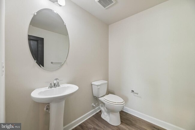 Building Photo - 7202 Mountaineer Dr