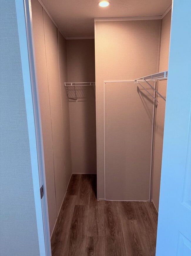 Building Photo - 6700 Spruce Dr