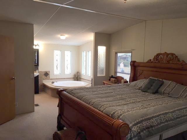 Building Photo - 1617 Ridge Dr