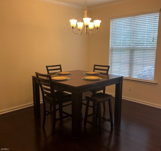 Building Photo - 3 br, 2.5 bath Townhome - 108 Bella Place