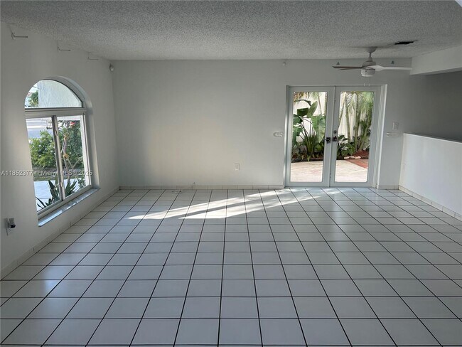 Building Photo - 1086 NW 126th Ct