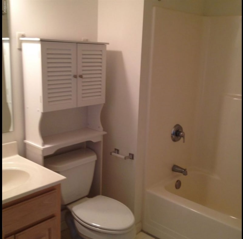 Building Photo - 28503 Pinehurst Cir