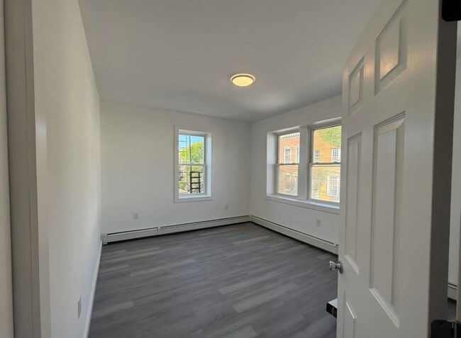 Building Photo - 610 Gregory Ave