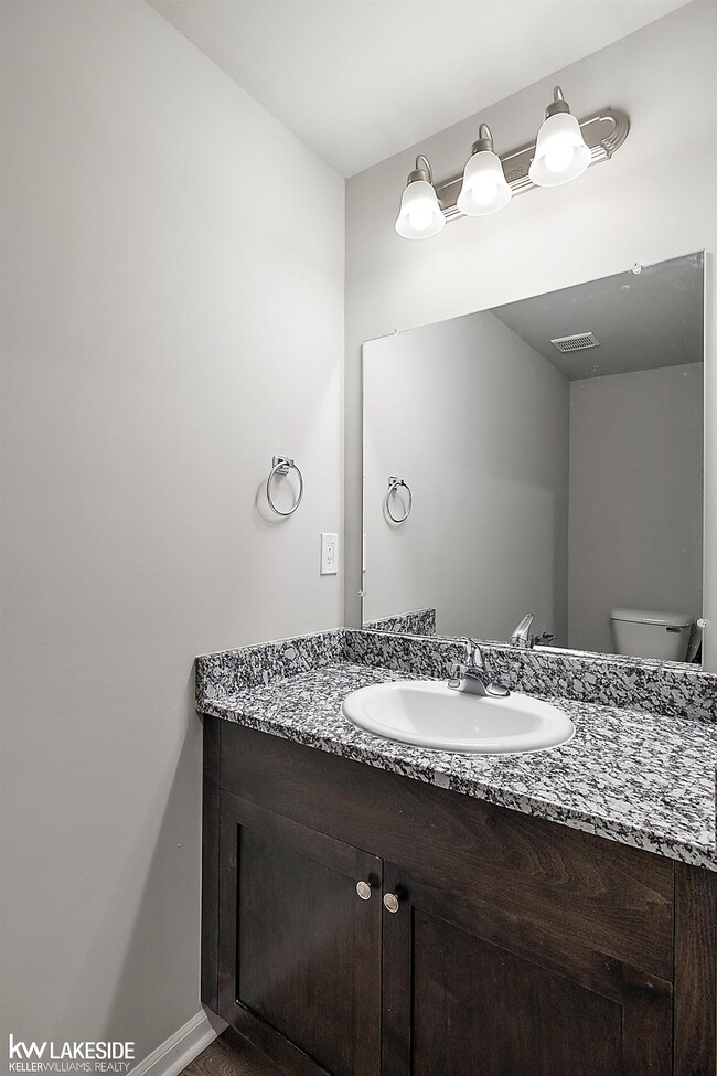 Building Photo - 51419 Tides Dr