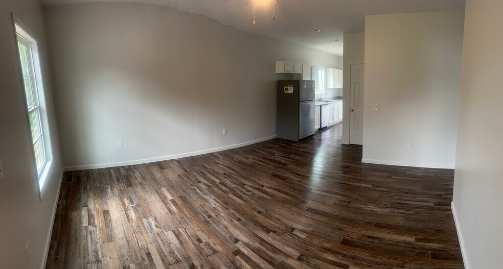 Building Photo - 110 Charlie Hoss Rd