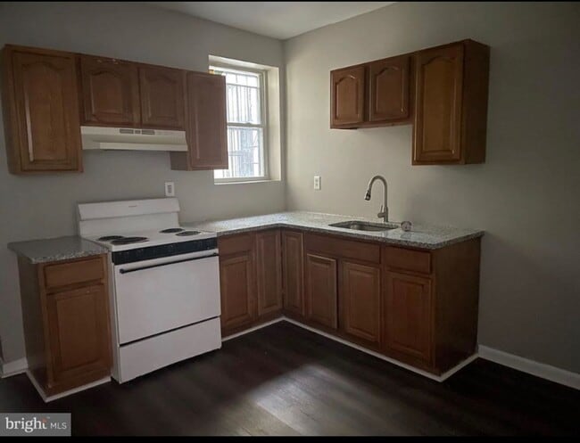 Building Photo - Gorgeous 2 Bedroom Home in North Philadelphia — Available Now!