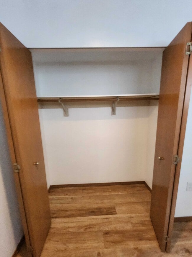 Building Photo - 304 NE 50th St