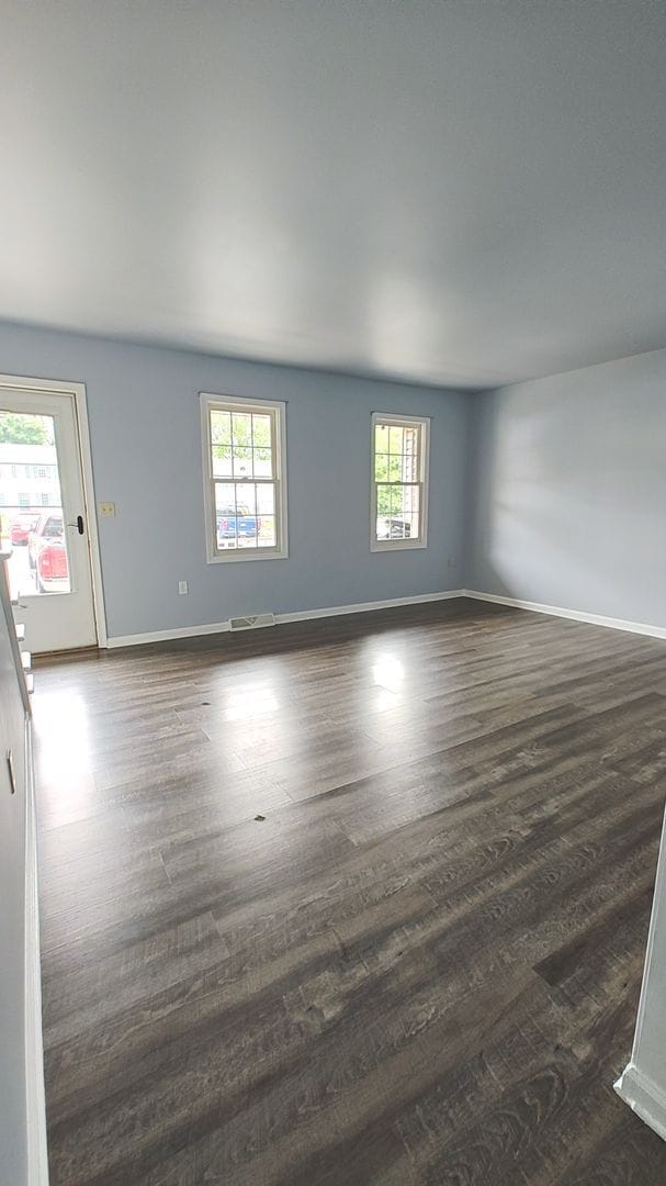 Building Photo - Ephrata Townhome 3 bed 1.5 bath