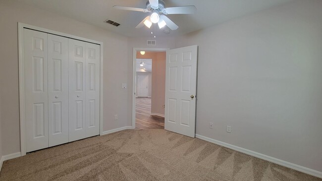 Building Photo - Remodeled 4 Bedroom 2 Bath Home