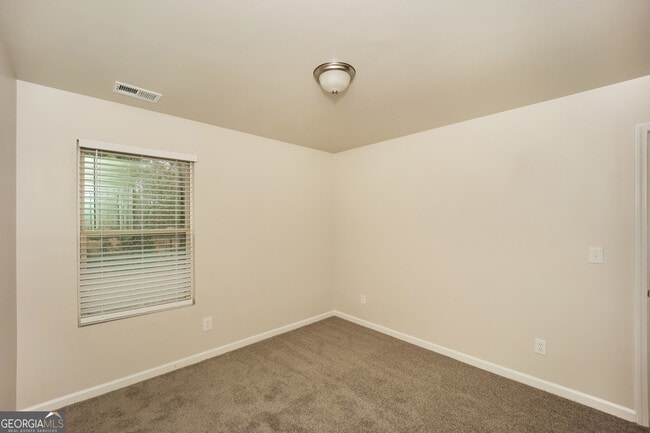 Building Photo - 2303 Clapton Ct