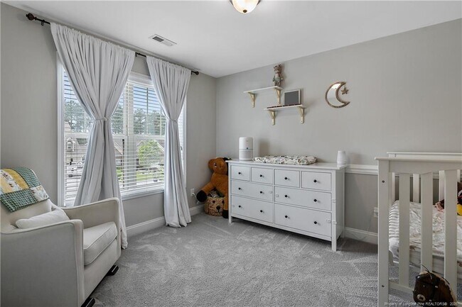 Building Photo - 852 Micahs Way N