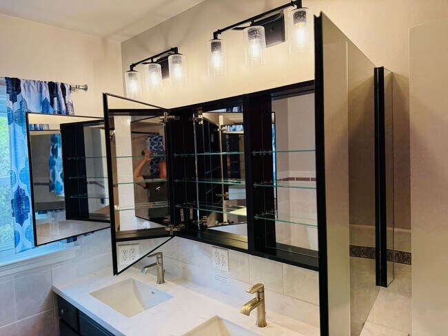 Building Photo - BRAND NEW REMODEL