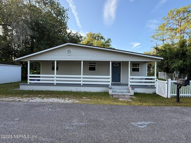 Building Photo - 651 Anderson St