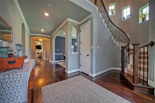 Building Photo - 101 Maxwell Way