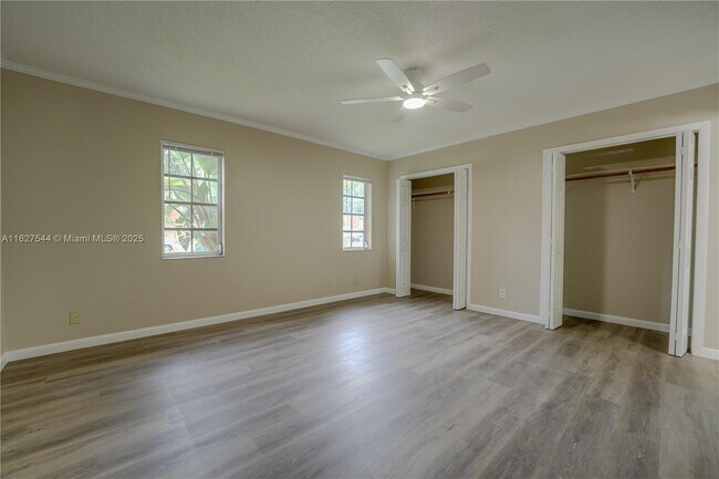 Building Photo - 2403 SW 58th Manor