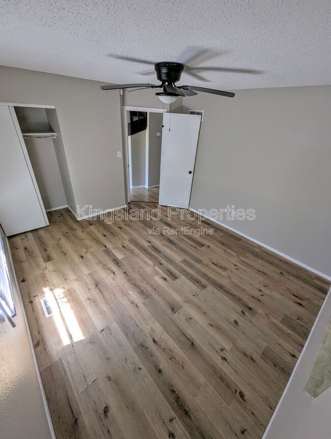 Building Photo - 2217 Wendy Way Dr