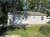Building Photo - 12 Douglas Ct