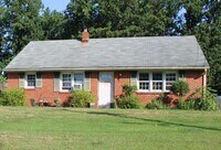 Building Photo - Single Family Home