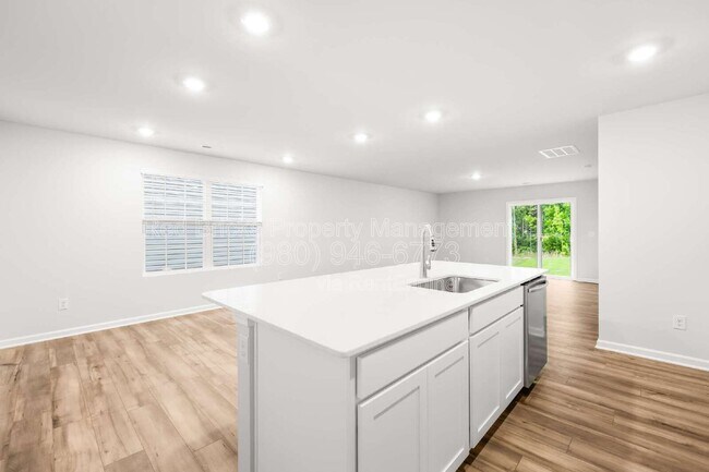 Building Photo - 10154 Chatham Run Ln