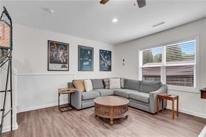 Building Photo - 704 Woodbridge Dr