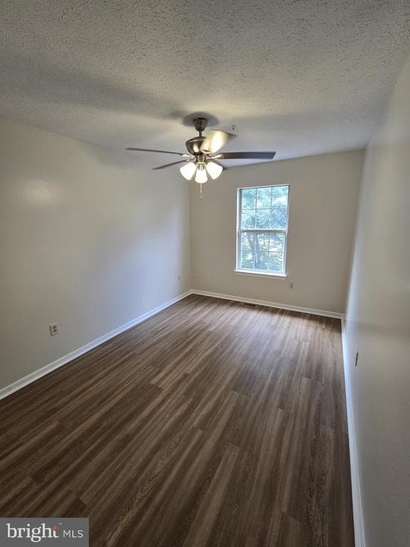 Building Photo - 6328 S Lake Ct