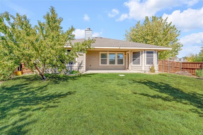 Building Photo - 9901 George Bush Dr