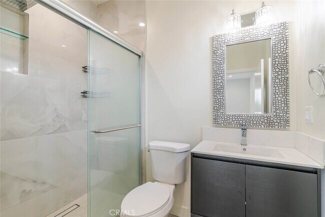 Building Photo - 9035 Rathburn Ave