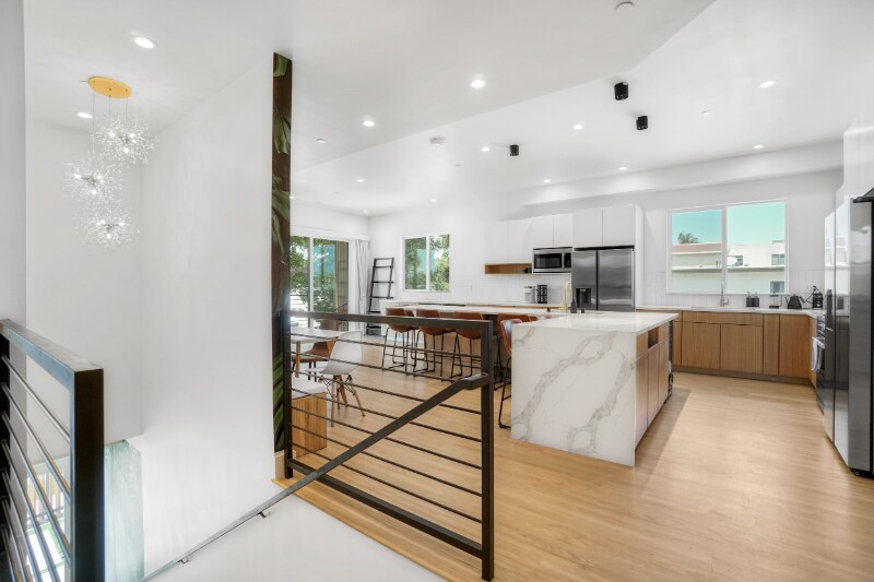 Building Photo - 4800-4802 S Slauson Ave