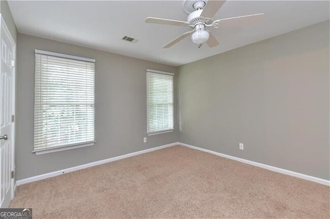 Building Photo - 905 Lancaster Way NW