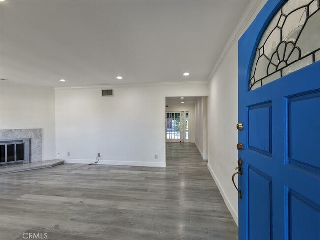 Building Photo - 7049 Semrad Rd