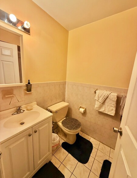 Building Photo - 252 Passaic Ave