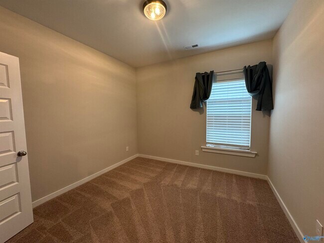 Building Photo - 131 Flintlock Wy