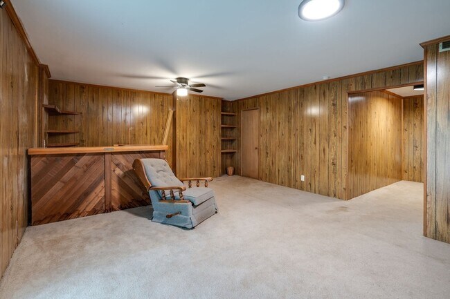 Building Photo - 741 Longhunter Court