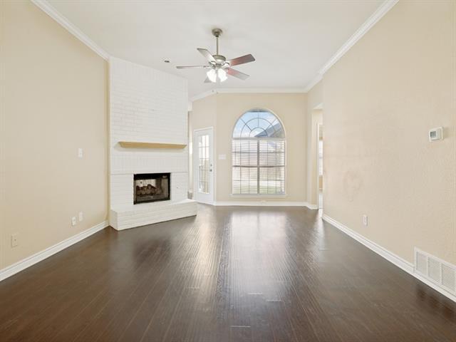 Building Photo - 7004 Sample Dr