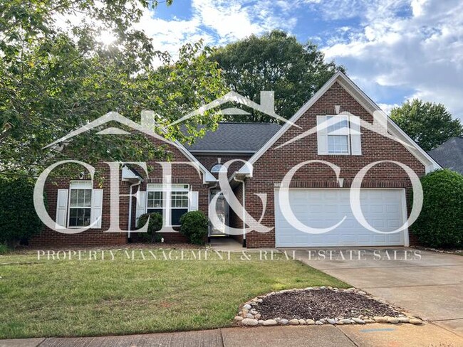 Building Photo - Spacious 3-Bedroom, 2-Bathroom Home in Roc...