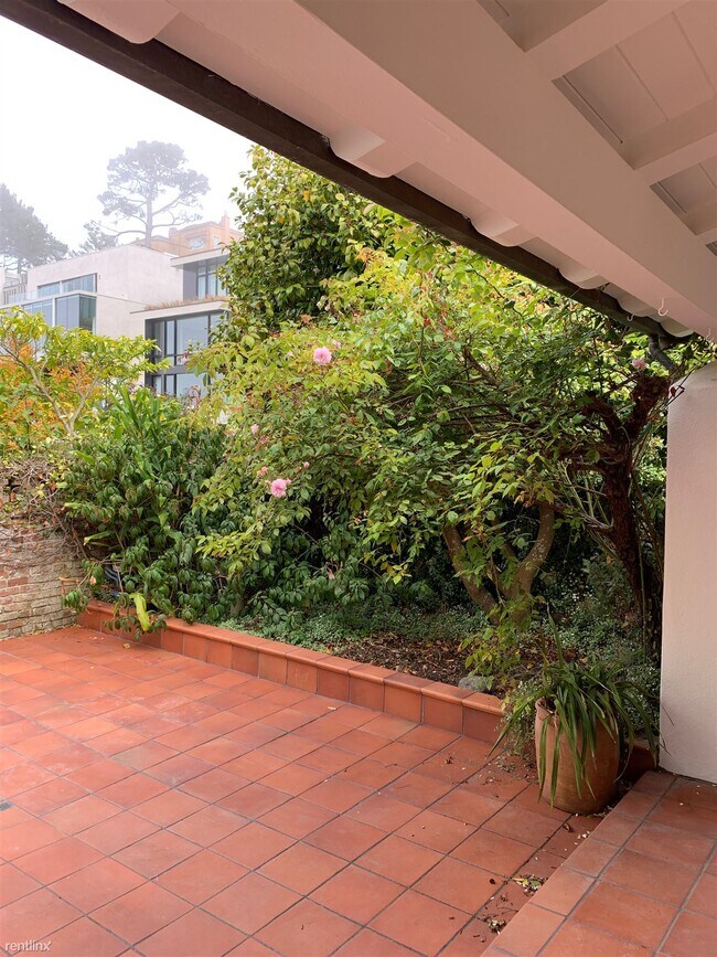 Building Photo - 4 br, 2.5 bath House - 120 Belgrave Avenue