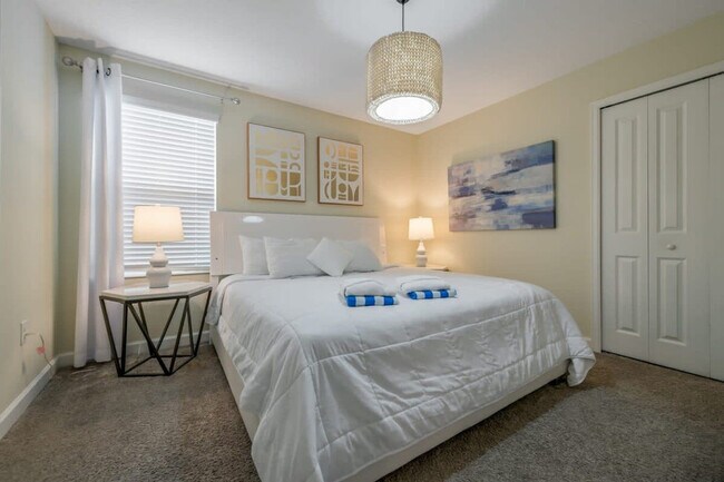 Building Photo - 4532 Target Blvd