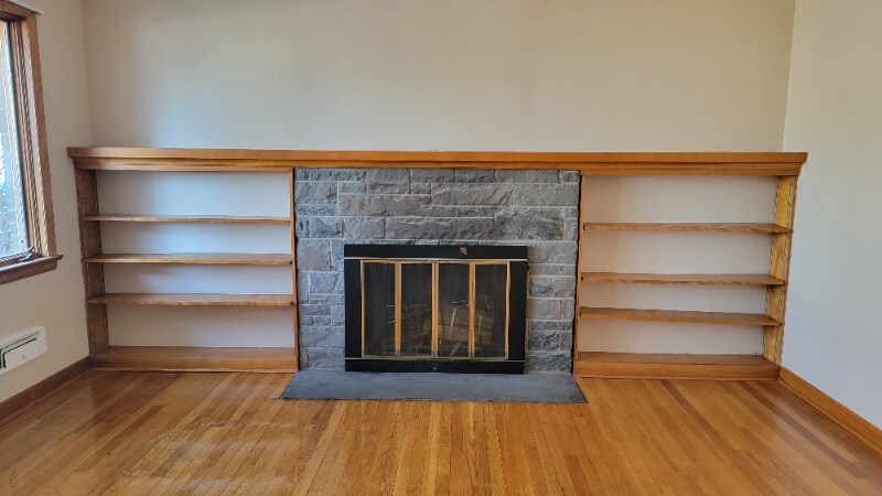 Building Photo - 404 Crestwood Ct