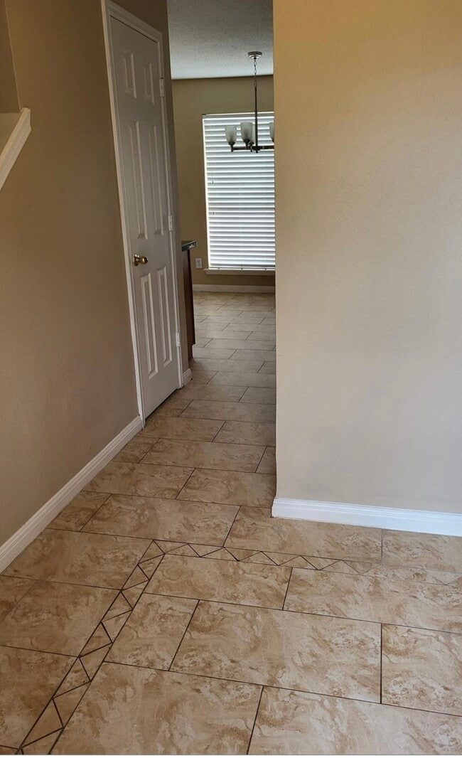 Building Photo - 18843 Appletree Hill Ln